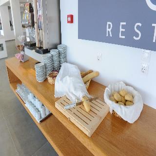 Saint George Hotel 라도스 외부 사진
